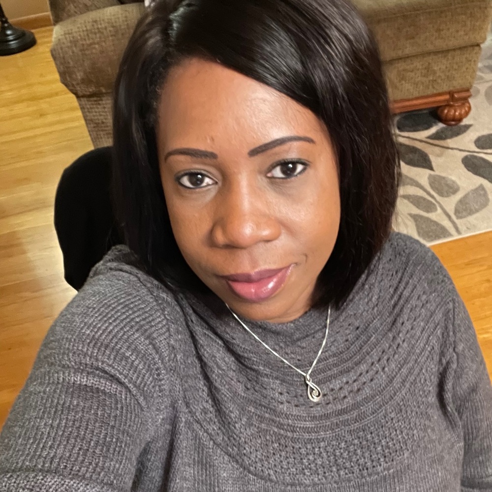 Meet your Posher, Regina